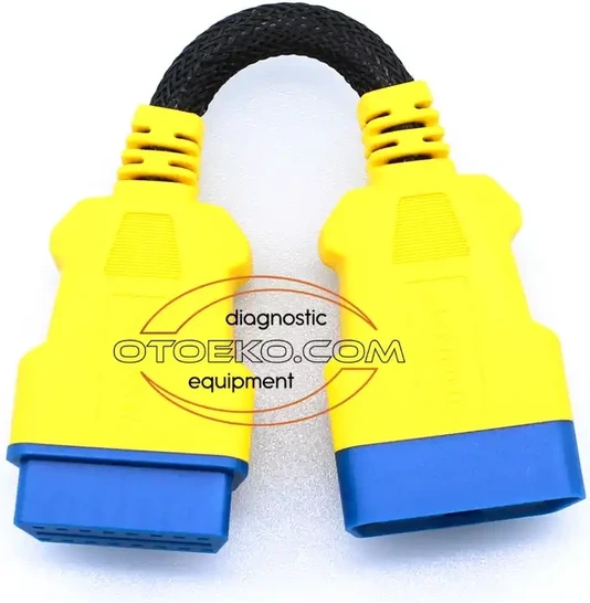 AUTOOL OBD2 Uzatma Kablo 20 CM kablonun araç soketine takılı hali