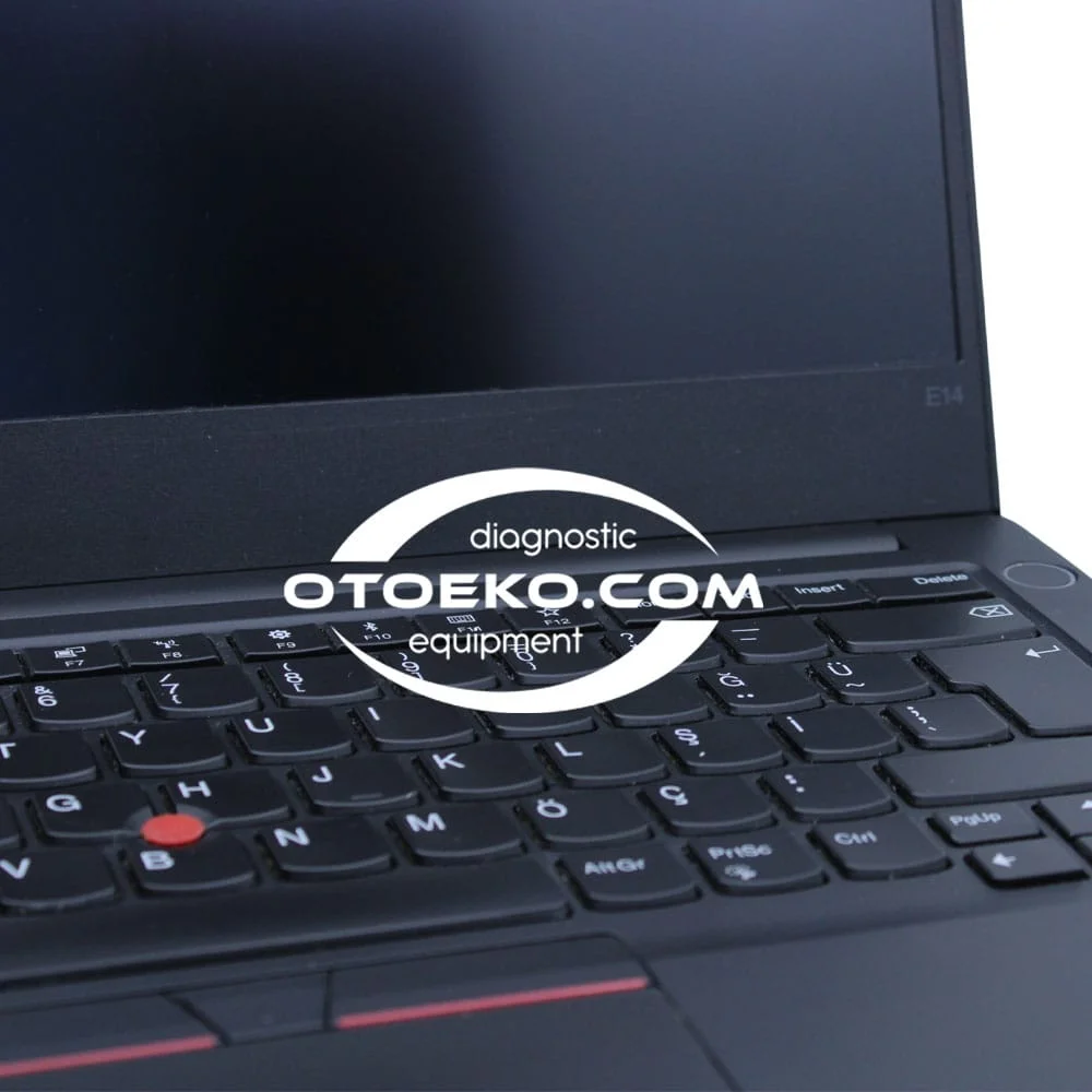 ThinkPad E14 منظر جانبي