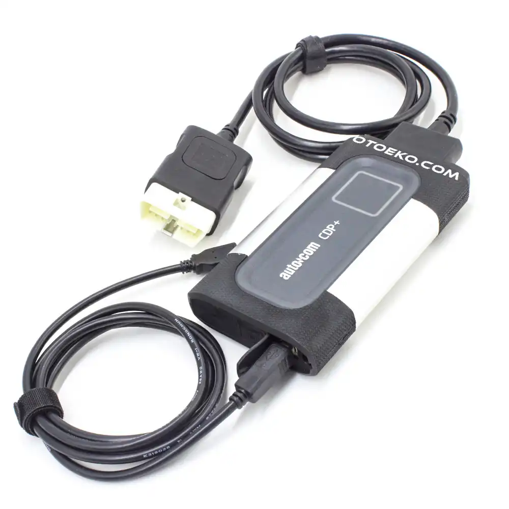 AutoCom CDP+ cihazı ve laptop